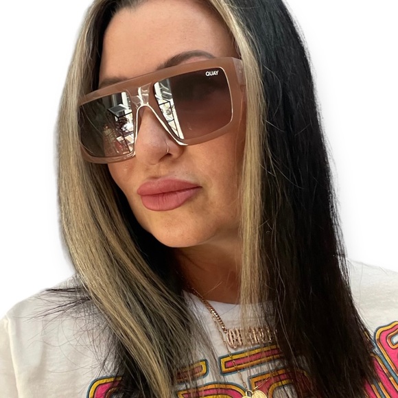 QUAY Get In Line Sunglasses Milky Carmel Shield Frame Brown Gradient Lens Unisex - Picture 11 of 15